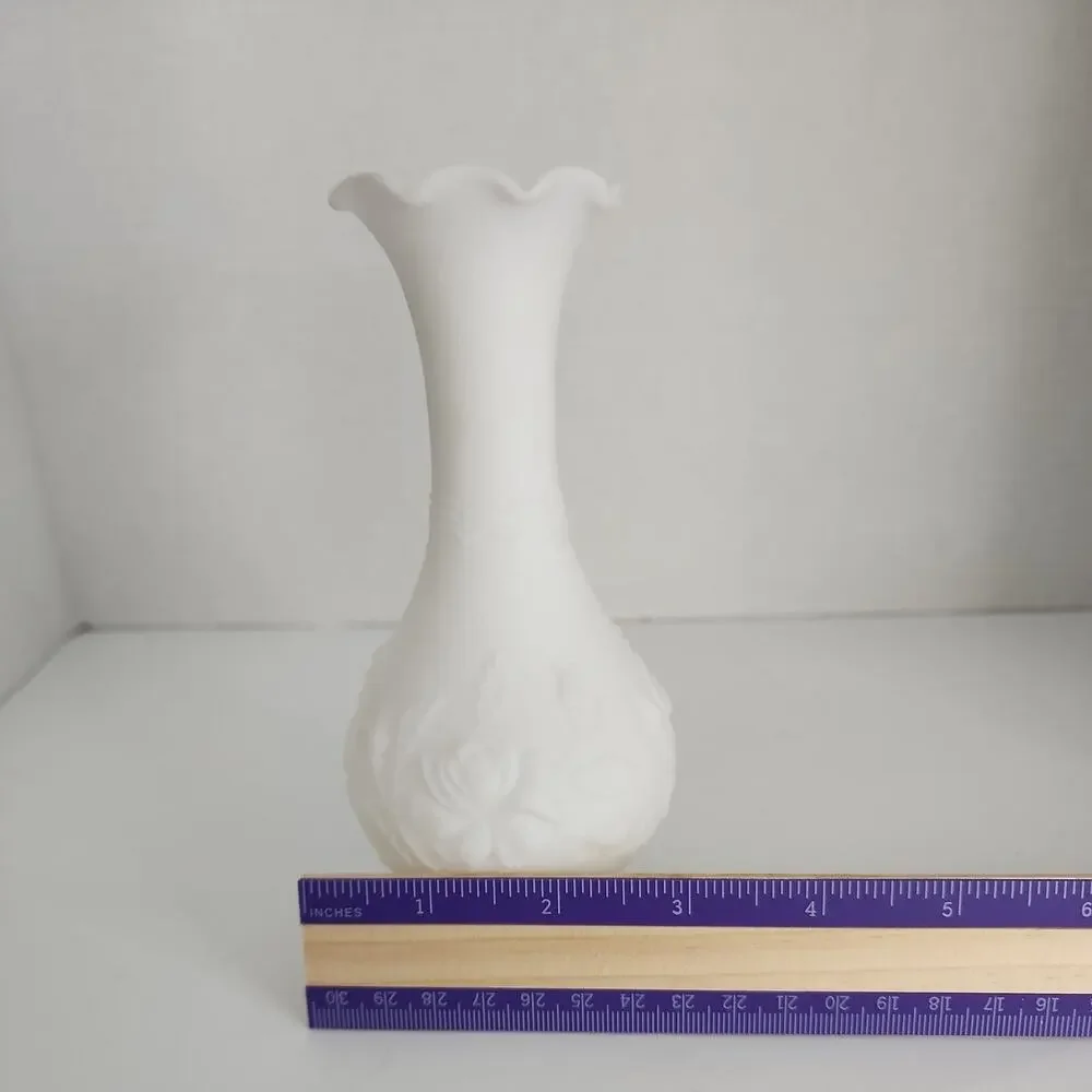 Vtg Imperial Glass White Doeskin Rose 6